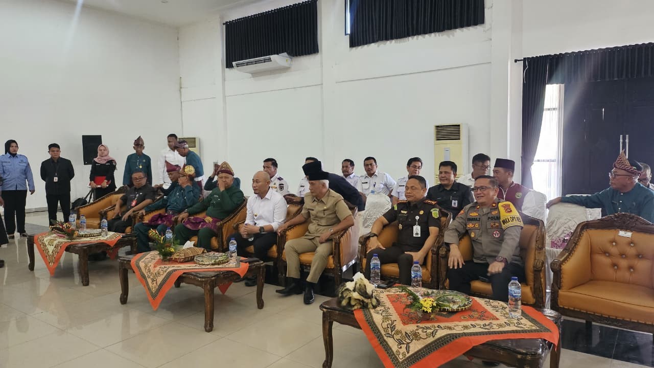 Wakapolres Lubuk Linggau di Acara Penetapan Pengurus Adat 2025–2028