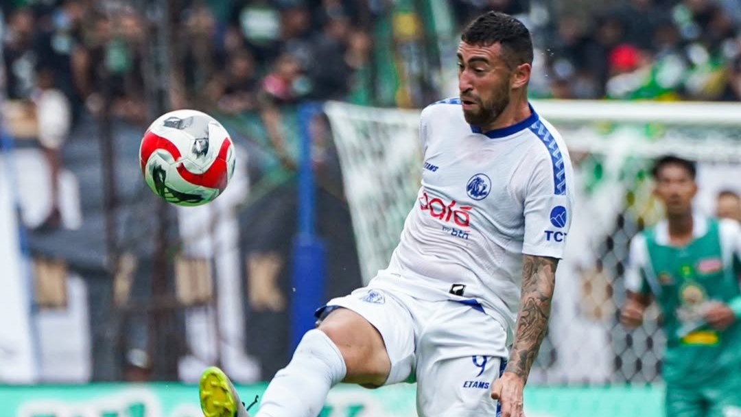 Duel Arema FC vs Persita Tangerang di Stadion Kanjuruhan