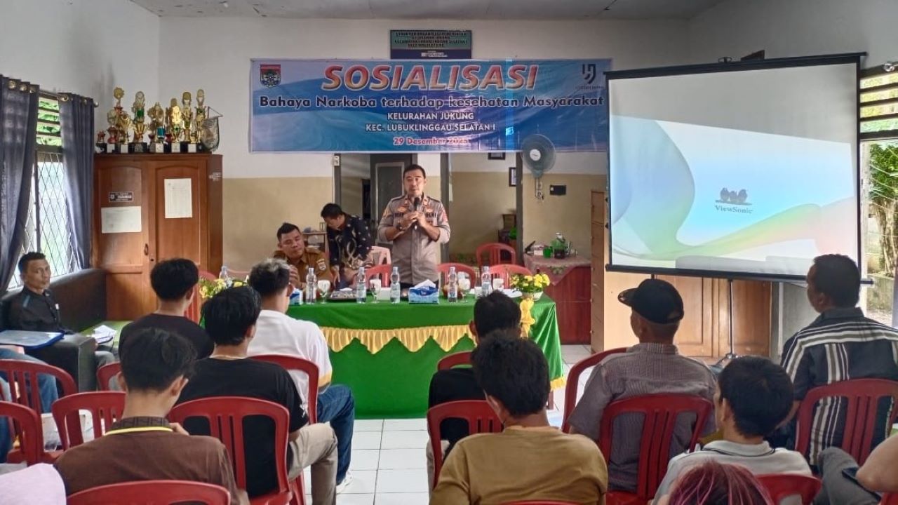 Kapolsek Lubuk Linggau Selatan I Berikan Sosialisasi Bahaya Narkoba di Kelurahan Jukung