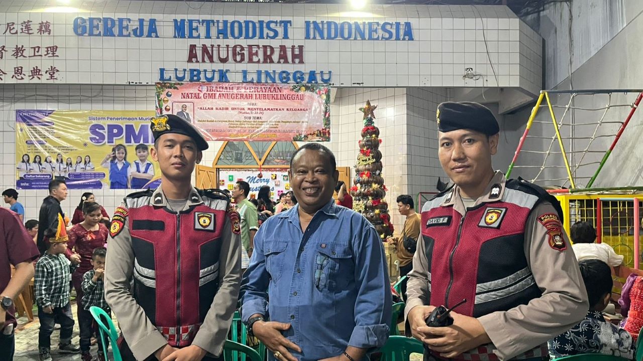 Pengamanan Ibadah Natal 2025 oleh Polres Lubuk Linggau di Sejumlah Gereja