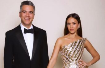 Jessica Alba, yang kini secara resmi kembali menggunakan nama lahirnya, memulai babak baru setelah 16 tahun pernikahan dengan Cash Warren.