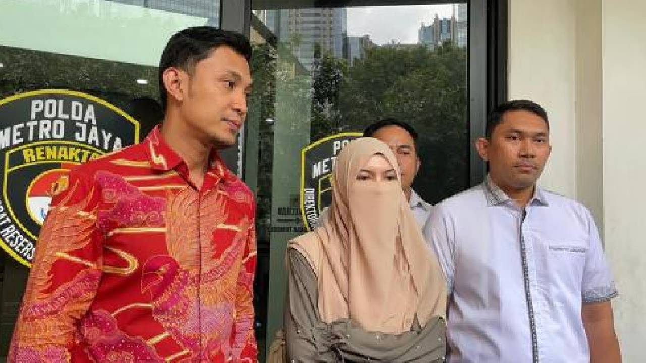 Wardatina Mawa menjalani pemeriksaan lanjutan usai kasusnya resmi naik ke tahap penyidikan.