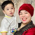 Gala Sky Ardiansyah, dalam pengasuhan kakek dan neneknya, Haji Faisal dan Dewi Zuhriati, menunjukkan perkembangan yang membahagiakan publik.
