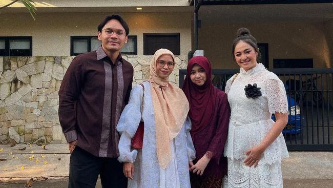 Ben Kasyafani dan Marshanda membuktikan bahwa kebahagiaan anak, Sienna, adalah prioritas utama yang menyatukan mereka, bahkan setelah perpisahan.
