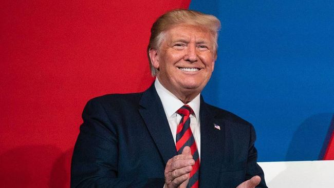 Presiden Donald Trump, yang pemerintahannya berkonflik dengan Voice of America (VOA) hingga berujung pada intervensi pengadilan federal.