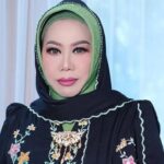 Gaya Sekda Sidoarjo Fenny Apridawati yang jadi sorotan usai acara buka bersama bertema Bollywood di tengah keluhan publik.