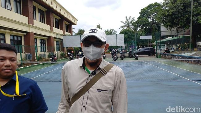 Ajie Darmaji saat berbagi kisahnya menghadapi Ramadan pertama tanpa kehadiran sang istri yang menjadi penopang keluarga.