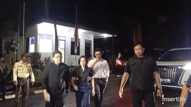 Raut wajah para sahabat seperti Maudy Ayunda dan Anya Geraldine menjadi saksi bisu kekuatan sebuah lingkaran pertemanan saat menghadapi masa sulit.