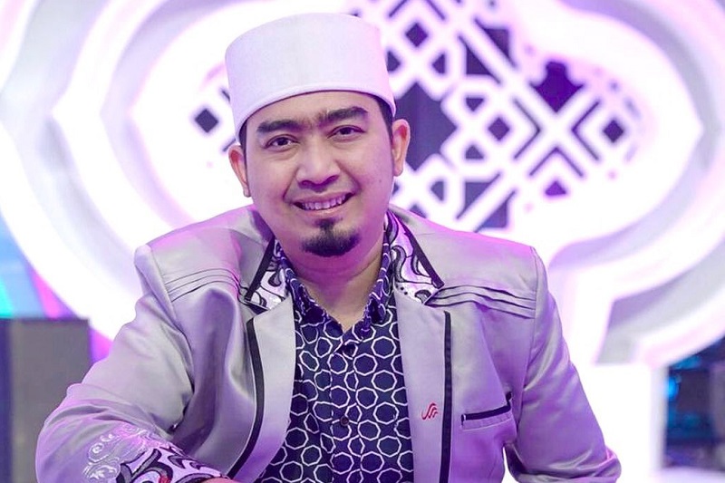 Ustadz Solmed saat memberikan klarifikasi. Ia menegaskan pentingnya tabayun atau verifikasi sebelum menyebarkan informasi di media sosial.
