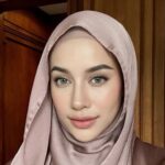 Reaksi keras Fita Anggriani terhadap konten endorse Aghnia Punjabi menjadi pengingat tentang pentingnya etika dan empati di ruang digital.