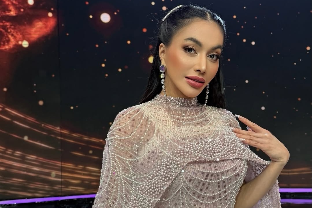 Kehidupan para figur publik seperti Denada kerap menjadi sorotan, namun di baliknya tersimpan kisah dan perjuangan yang tak selalu terlihat di kamera.