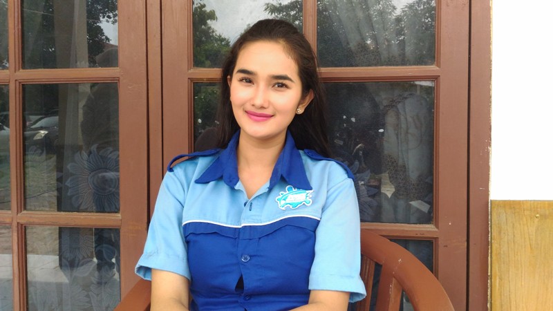 Faby Marcelia, yang dikabarkan kembali menjalin hubungan dengan kekasih lamanya, menunjukkan sisi yang lebih dewasa dalam menjaga privasi asmaranya.