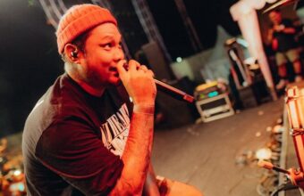 Virgoun memulai babak baru bersama Lindi Fitriyana setelah melalui berbagai rintangan, termasuk menunda pernikahan demi anak-anaknya.