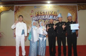 Momen kemenangan Lan BG Art Community sebagai juara 1 Festival Musikalisasi Puisi Sumsel 2026